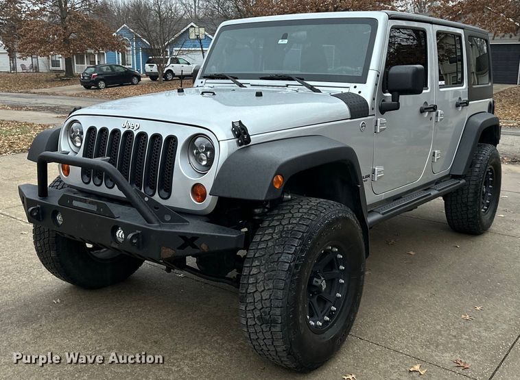 2012 Jeep Wrangler Unlimited SUV - EJ6839
