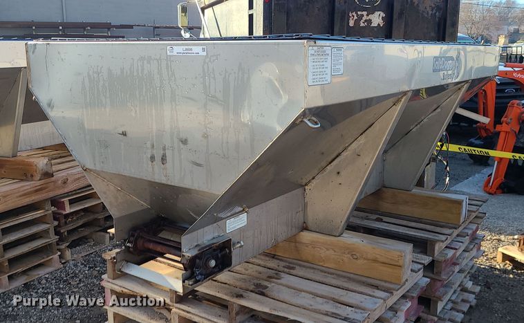 Buyers Salt Dogg spreader - LJ9506