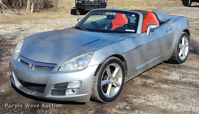 2009 Saturn Sky convertible - LJ9531