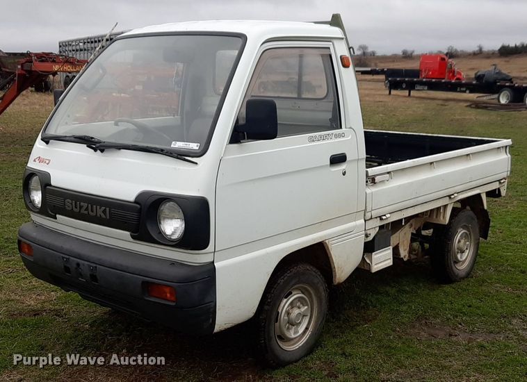 1990 Suzuki Carry 660 mini truck - LY9019
