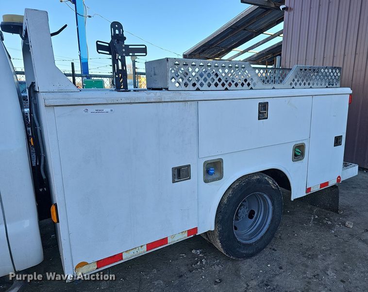 Reading  U108ADWDWR  utility bed - NE9424