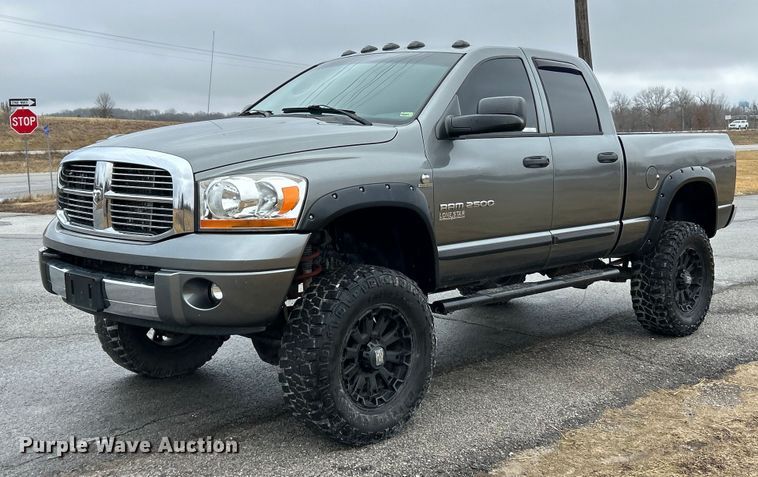 2006 Dodge  Ram 2500 Quad Cab pickup truck - NE9770