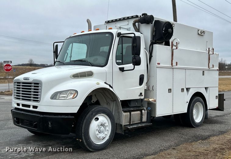 2012 Freightliner Business Class M2 utility / service truck - NE9773