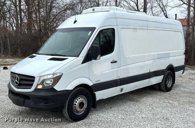 2016 Mercedes Benz Sprinter 3500 Bluetec  refrigerated van - NJ9524