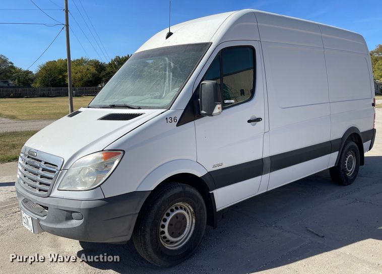 2012 Freightliner Sprinter van - NX9932