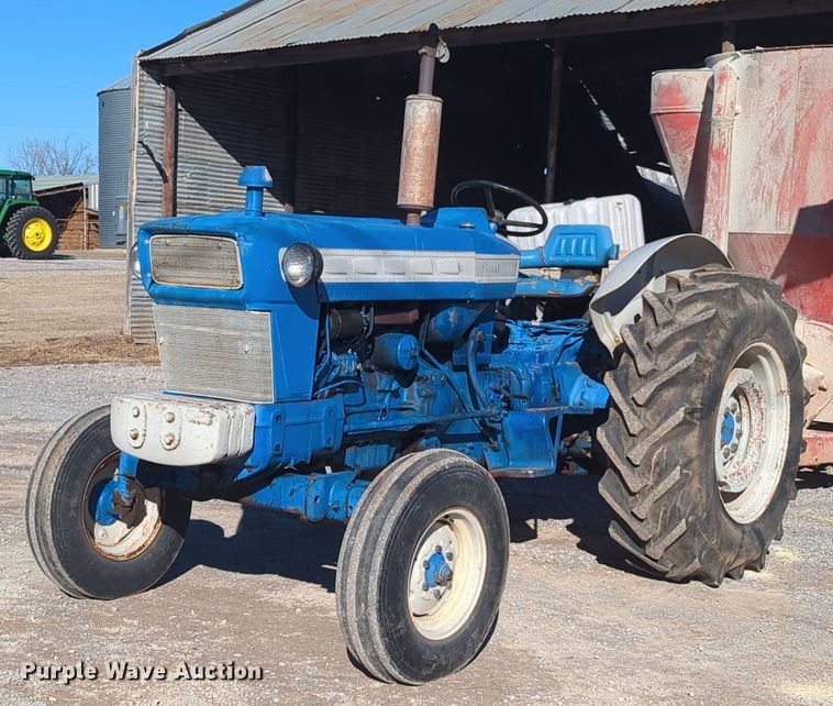 Ford 5000 tractor - OD9189