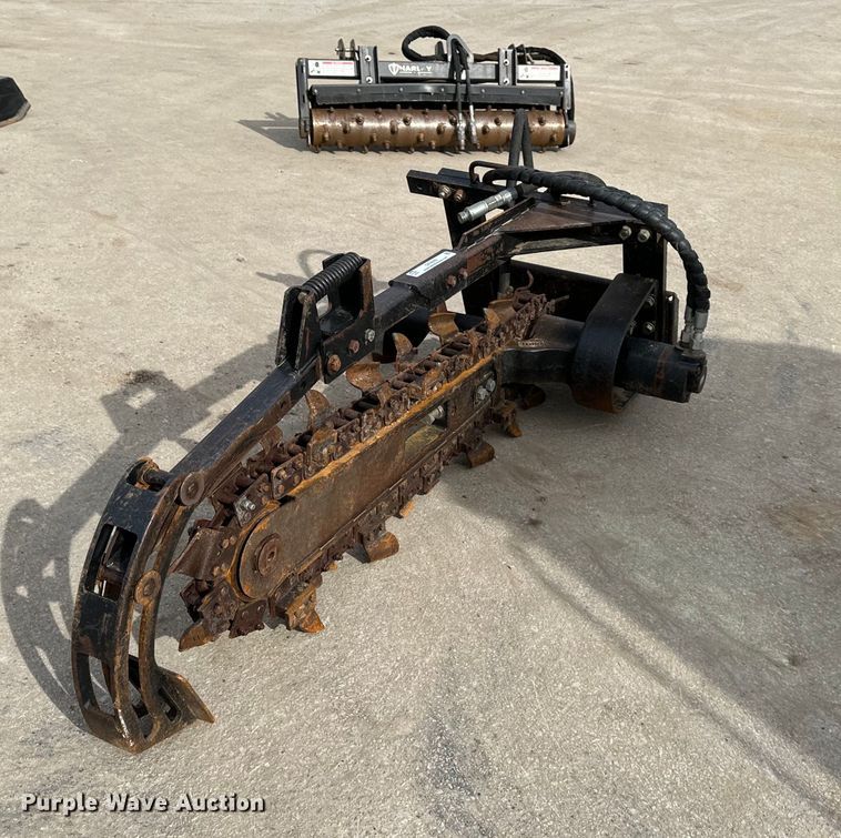 2014 Toro skid steer trencher  - OF9249