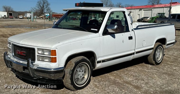 1994 GMC Sierra C1500 pickup truck - OJ9421