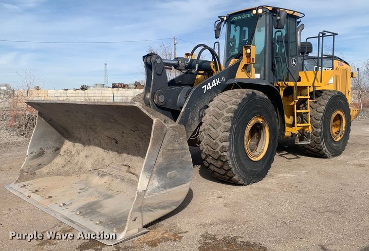 2015 John Deere 744K II wheel loader - DM7748