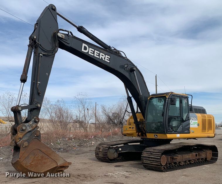2018 John Deere 250G LC excavator - DM7749