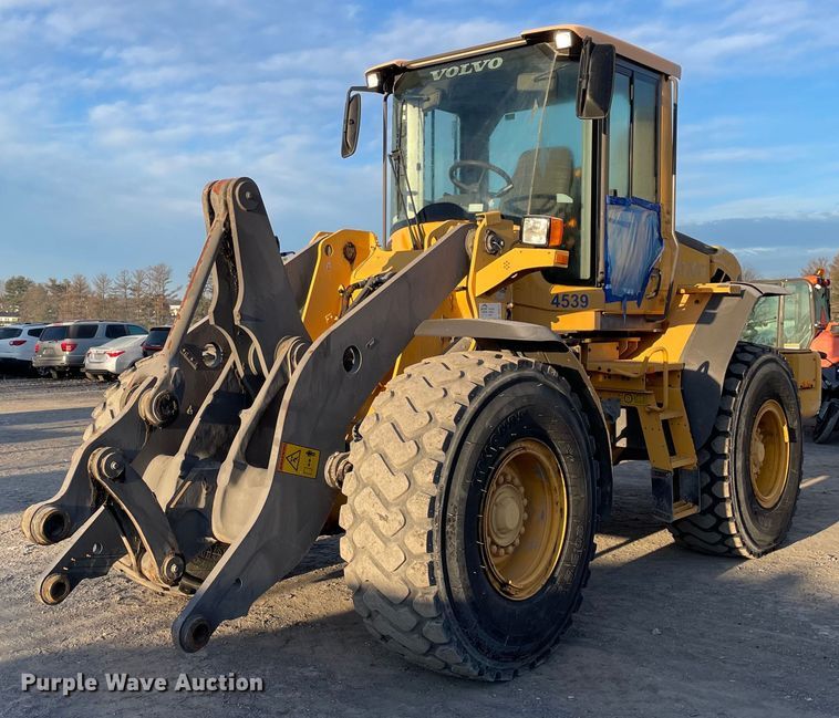 2010 Volvo  L90F  wheel loader - DP0277