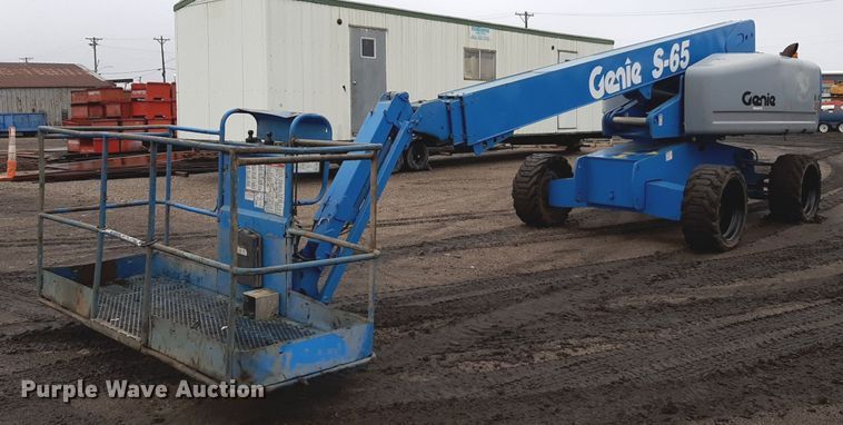 2005 Genie S-65 boom lift - DV9761