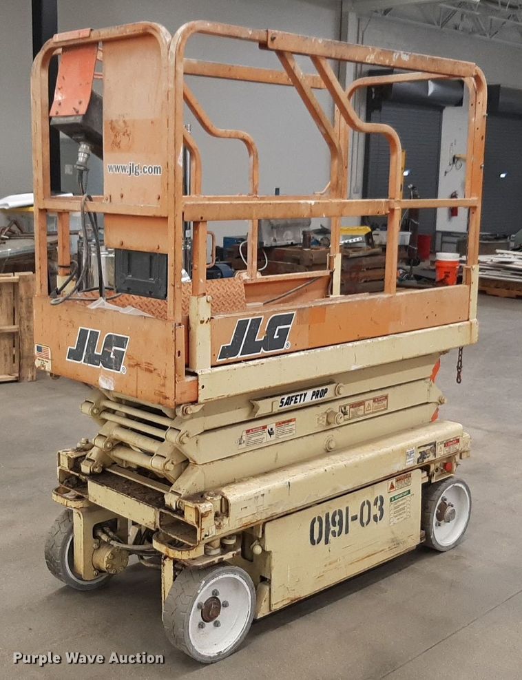 JLG 1932E2 scissor lift - DV9773