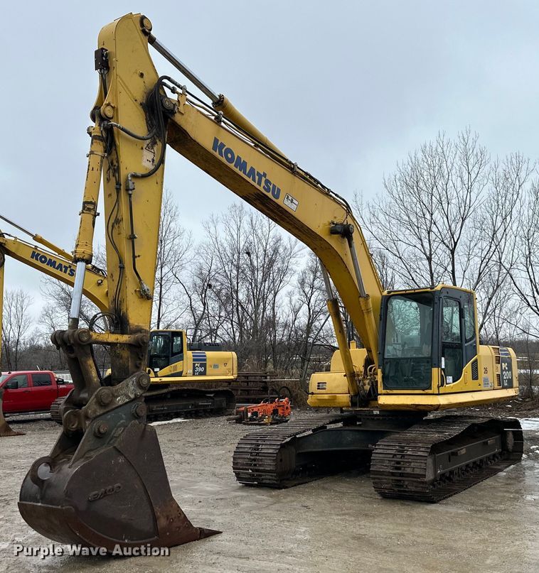 2012 Komatsu PC200LC-8 excavator - DW2947