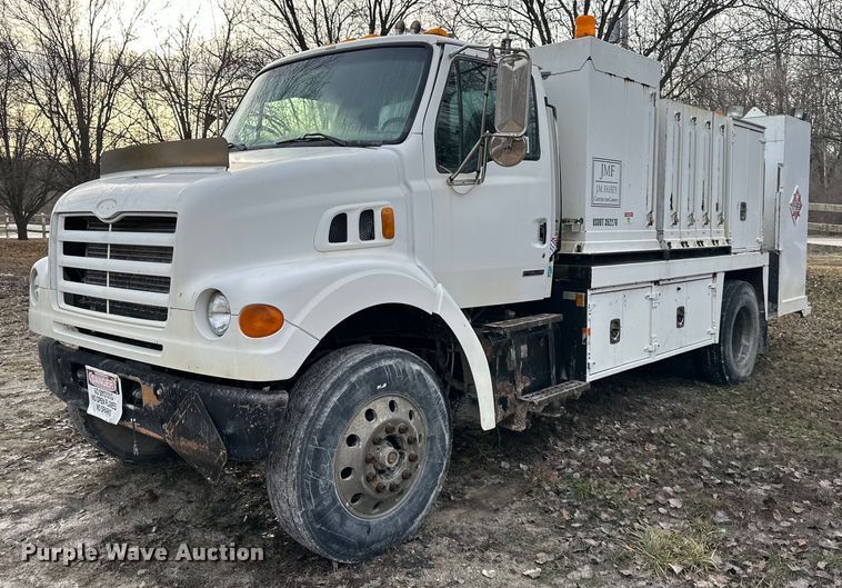 2000 Sterling  L-Line fuel truck - DW2967