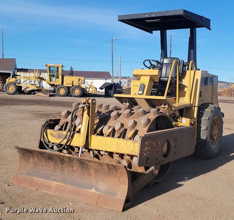 1998 Caterpillar  CP-433C single drum vibratory roller - LA9574