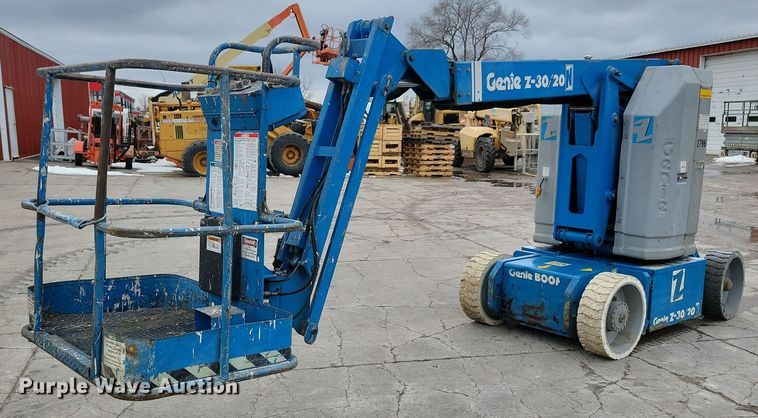 1999 Genie Z-30/20 boom lift - LC9812