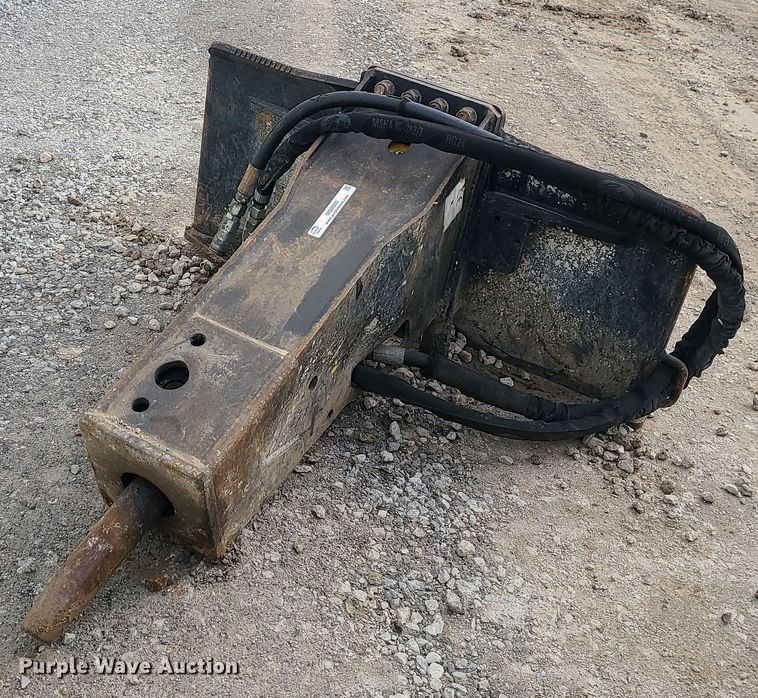 Stanley MB556 skid steer breaker - MQ9580