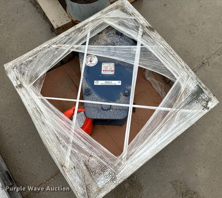 Mckissick crane block and hook - NN9413