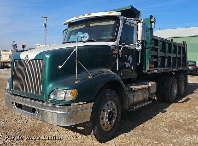 2007 International  9200i SBA  dump truck - NP9307