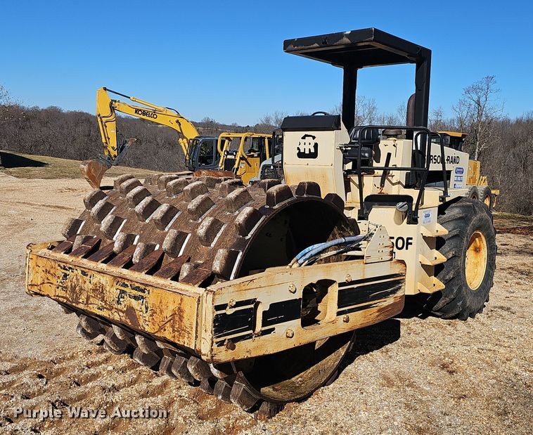 1989 Ingersoll Rand SD150F single drum vibratory roller - NP9363