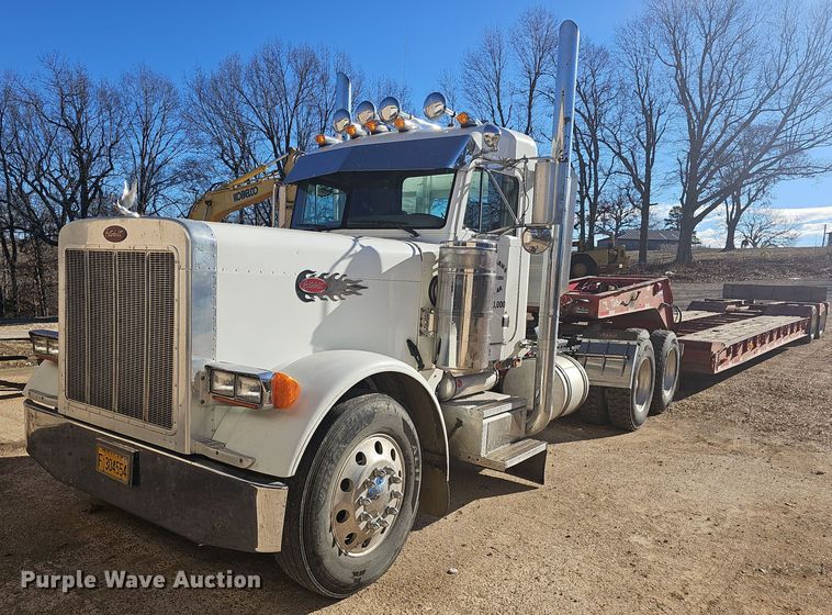 2003 Peterbilt  379 semi truck - NP9367