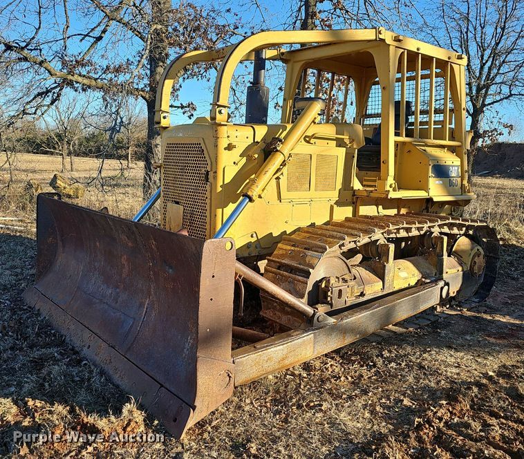 1981 Caterpillar D6D dozer - NP9375