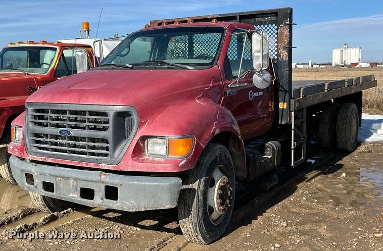2000 Ford F650 Super Duty dump flatbed truck - NS9217