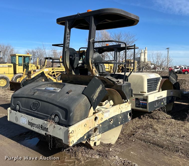 2005 Ingersoll Rand DD118HF double drum roller - NS9235