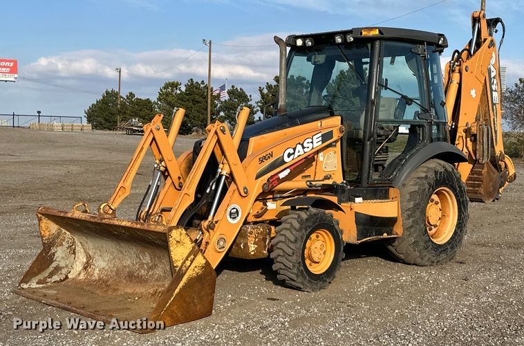 2011 Case  580N backhoe - OM9800