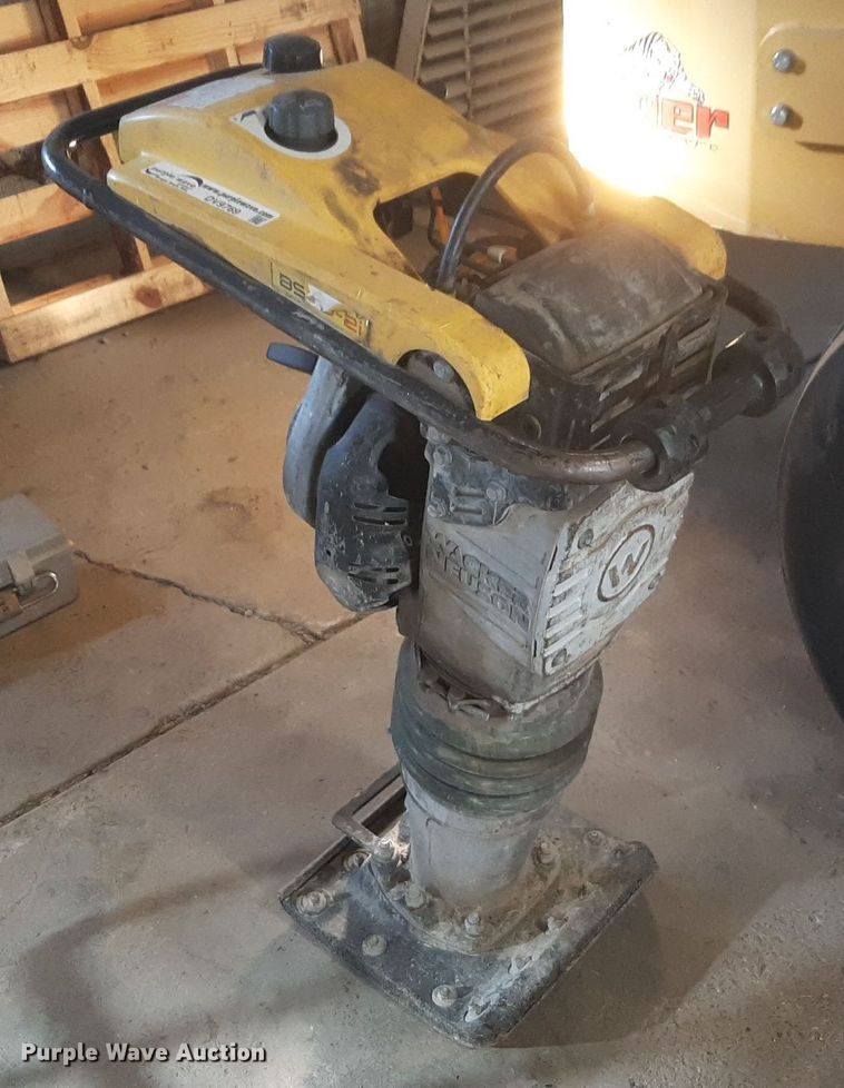Wacker Neuson plate compactor - DV9769