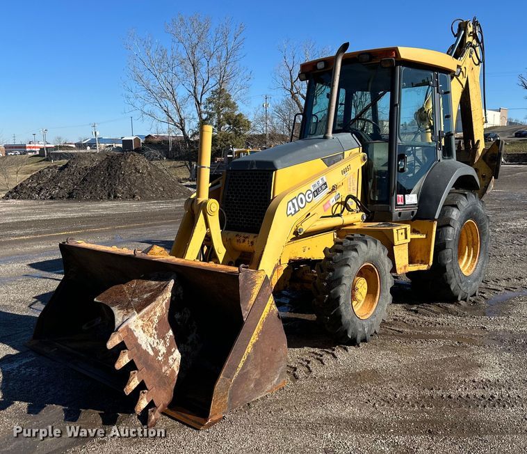 2003 John Deere 410G backhoe - DW2963