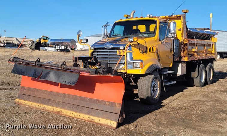 2009 Sterling  LT9500 dump truck - KU9054