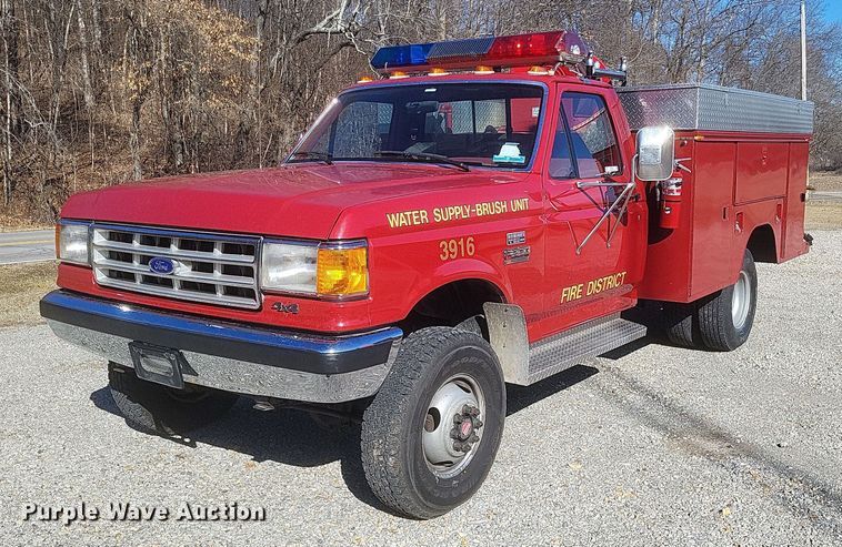 1988 Ford F350 XL brush fire truck - MI9936