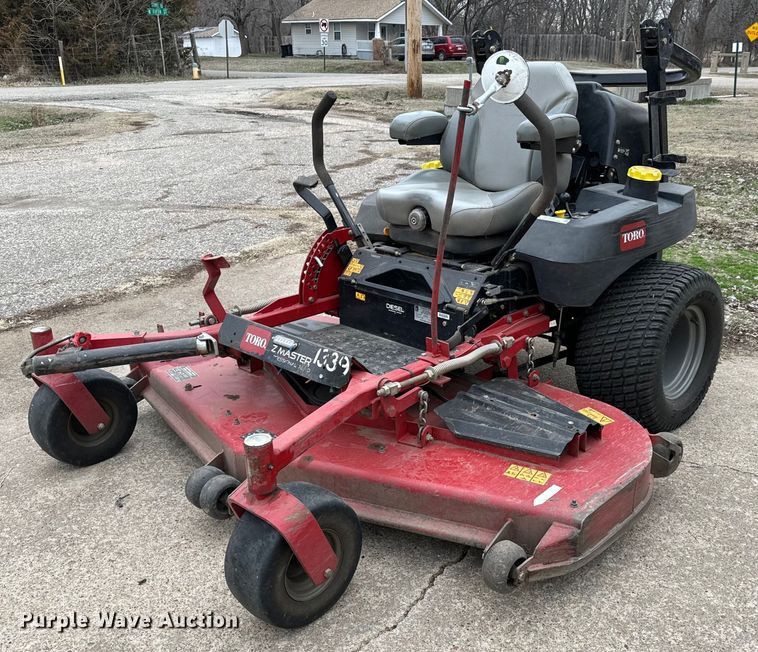 Toro Z Master 74274 ZTR lawn mower - NU9310