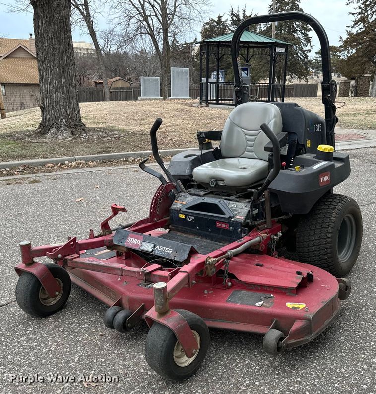 Toro Z Master ZTR lawn mower - NU9318