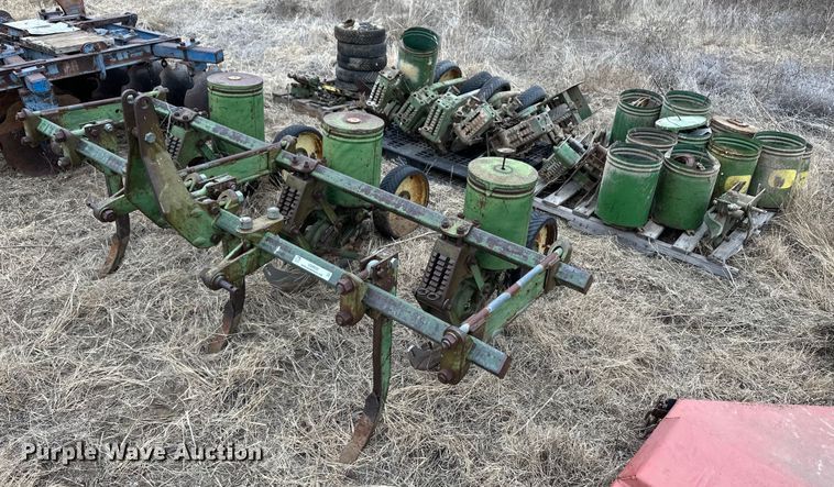 John Deere planter - OA9535