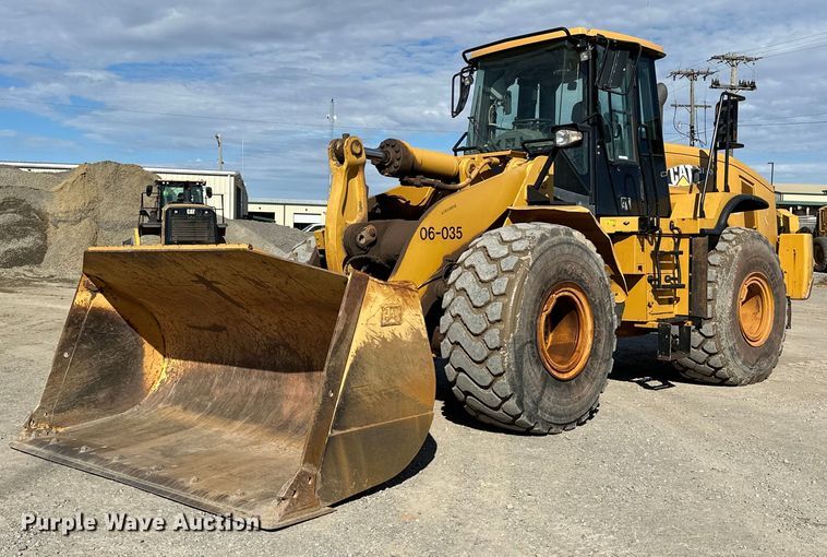2010 Caterpillar  972H wheel loader - OM9779