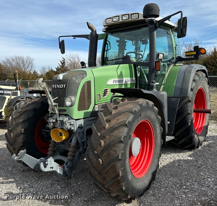 2007 Fendt  820 Vario TMS MFWD tractor - EJ0210