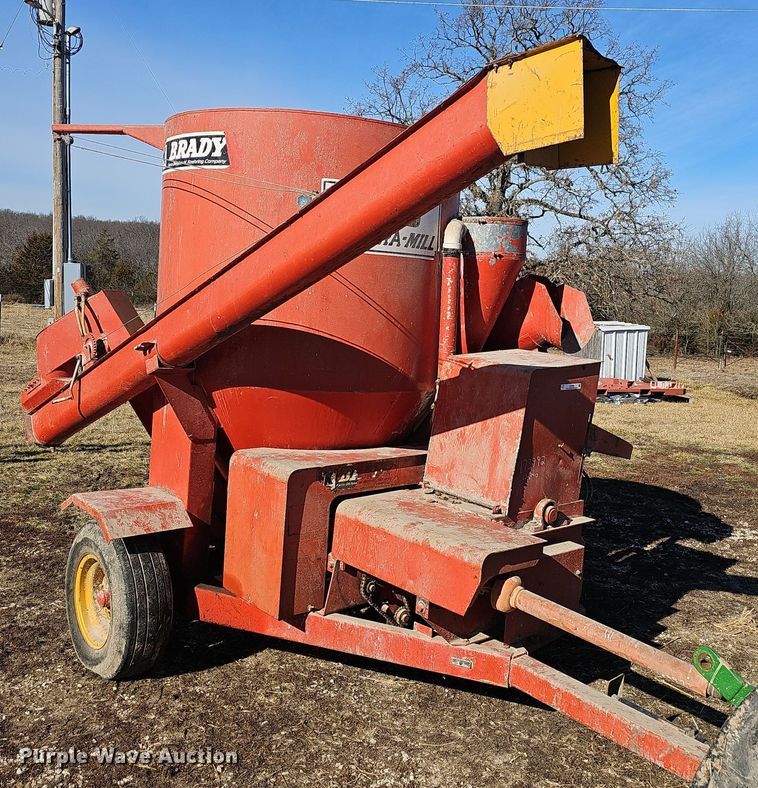 Koehring Brady Hydra-Mill 750 feed grinder/mixer - EJ5839