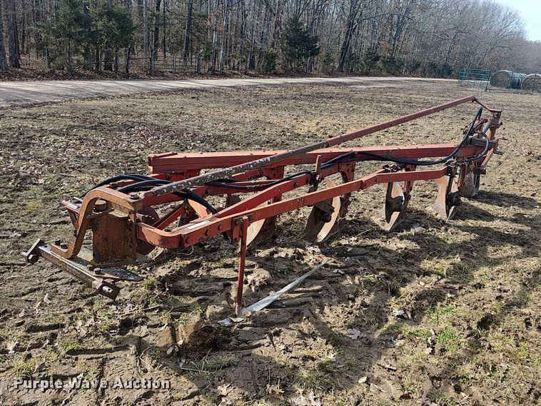 Five bottom plow - EJ5851