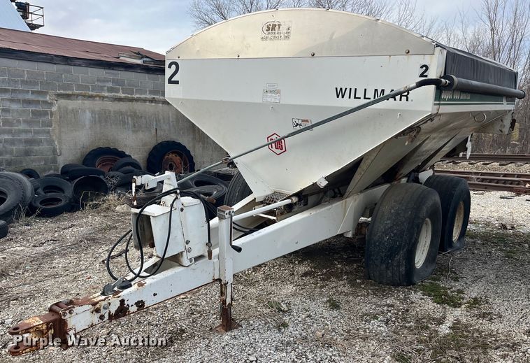 Willmar  Super 600 Narrow Track spreader - LD9955