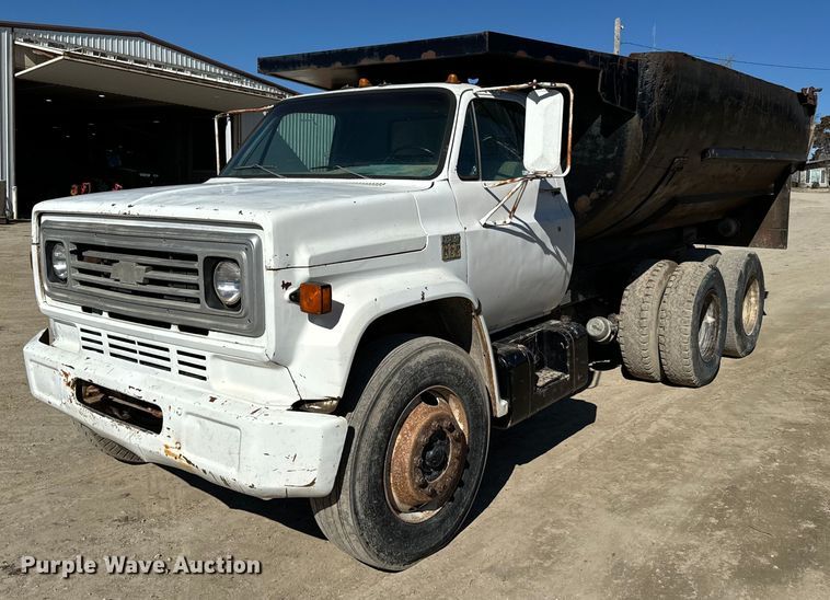 1978 Chevrolet  C60 dump truck - NF9305