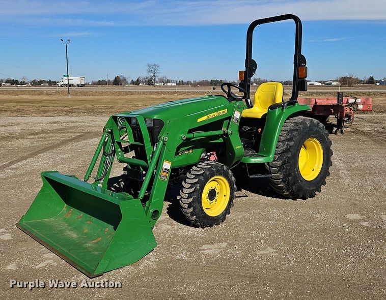 2016 John Deere 3038E MFWD tractor - NZ9150