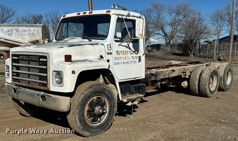 1984 International  1954 truck cab and chassis - OD9984