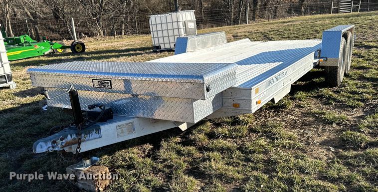 2001 Featherlite 3110 utility trailer - OF9300