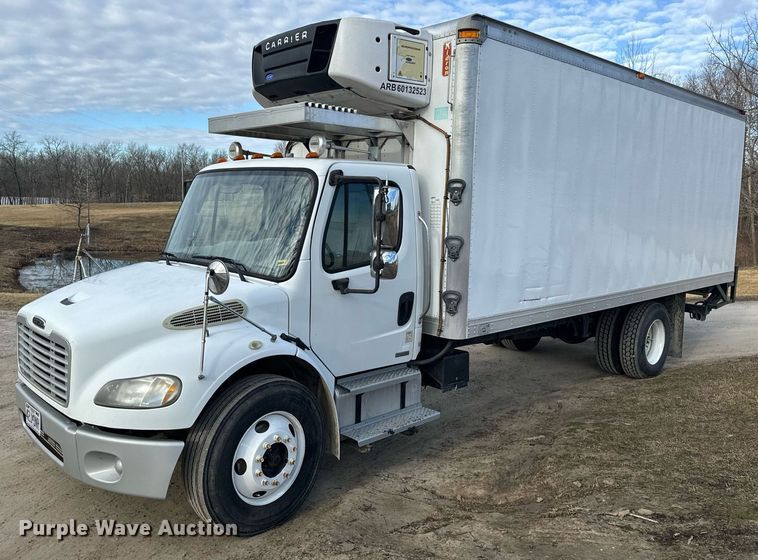 2007 Freightliner Business Class M2  refrigerated truck - NM9299