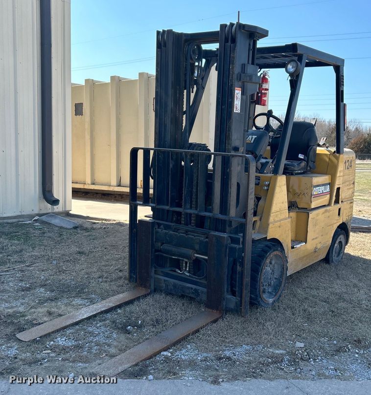 1999 Caterpillar  GC40K forklift - DN0710