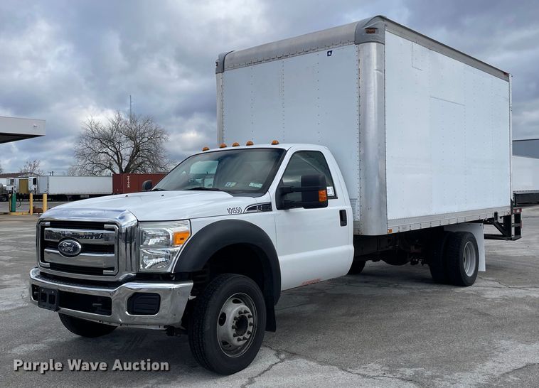 2011 Ford  F550 Super Duty XLT box truck - DS5462