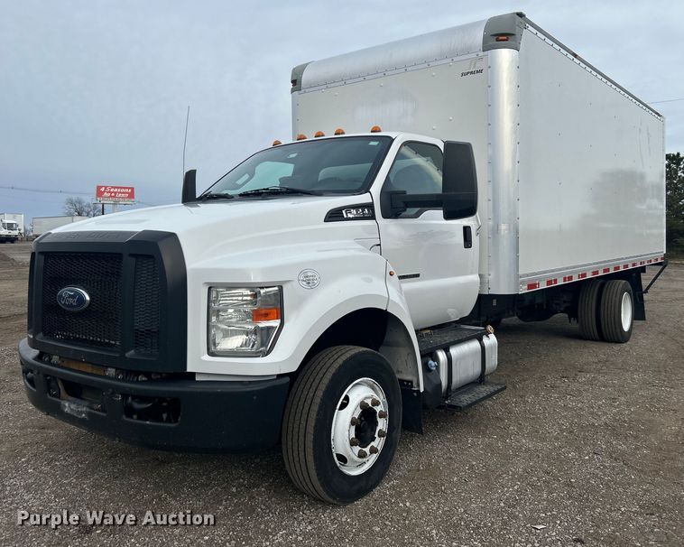 2016 Ford F650 Super Duty box truck - EG1190